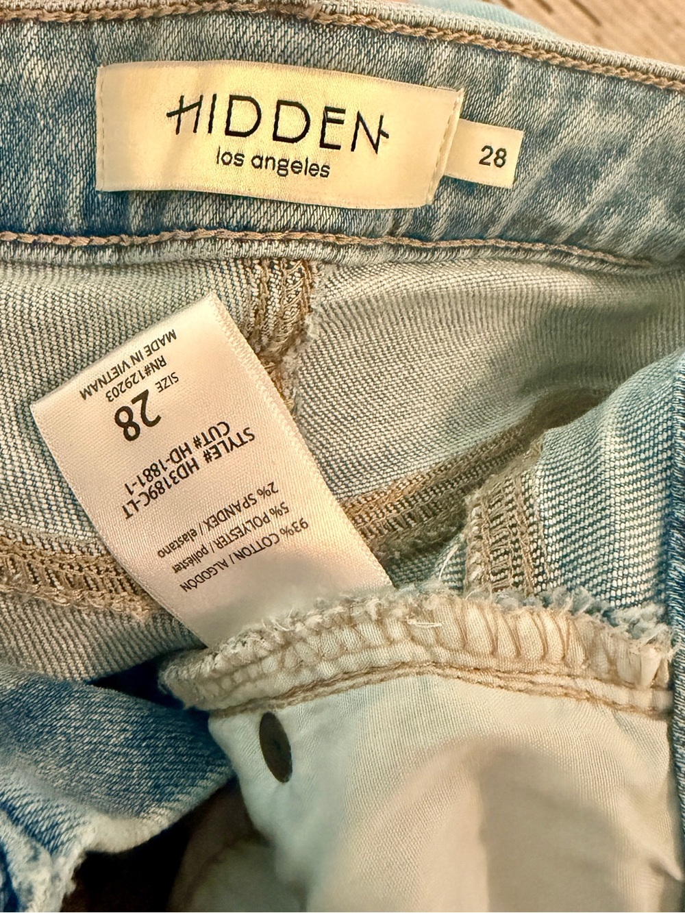 Hidden Jeans Sz 28 | Frayed Bootcut Flare Denim | Light Wash Raw Hem - Picture 3 of 4